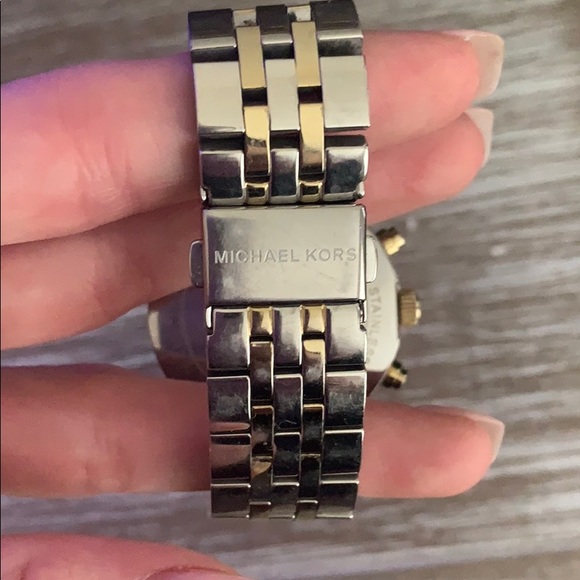 Michael Kors Watch - Picture 3 of 5